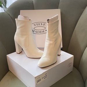Steve Madden Editor Dress Bootie White Leather 5.5